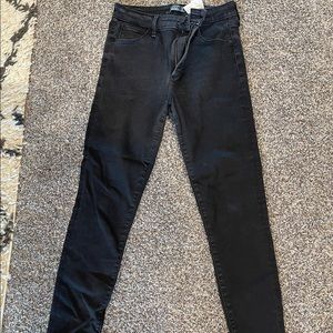 Abercrombie High rise skinny Jean